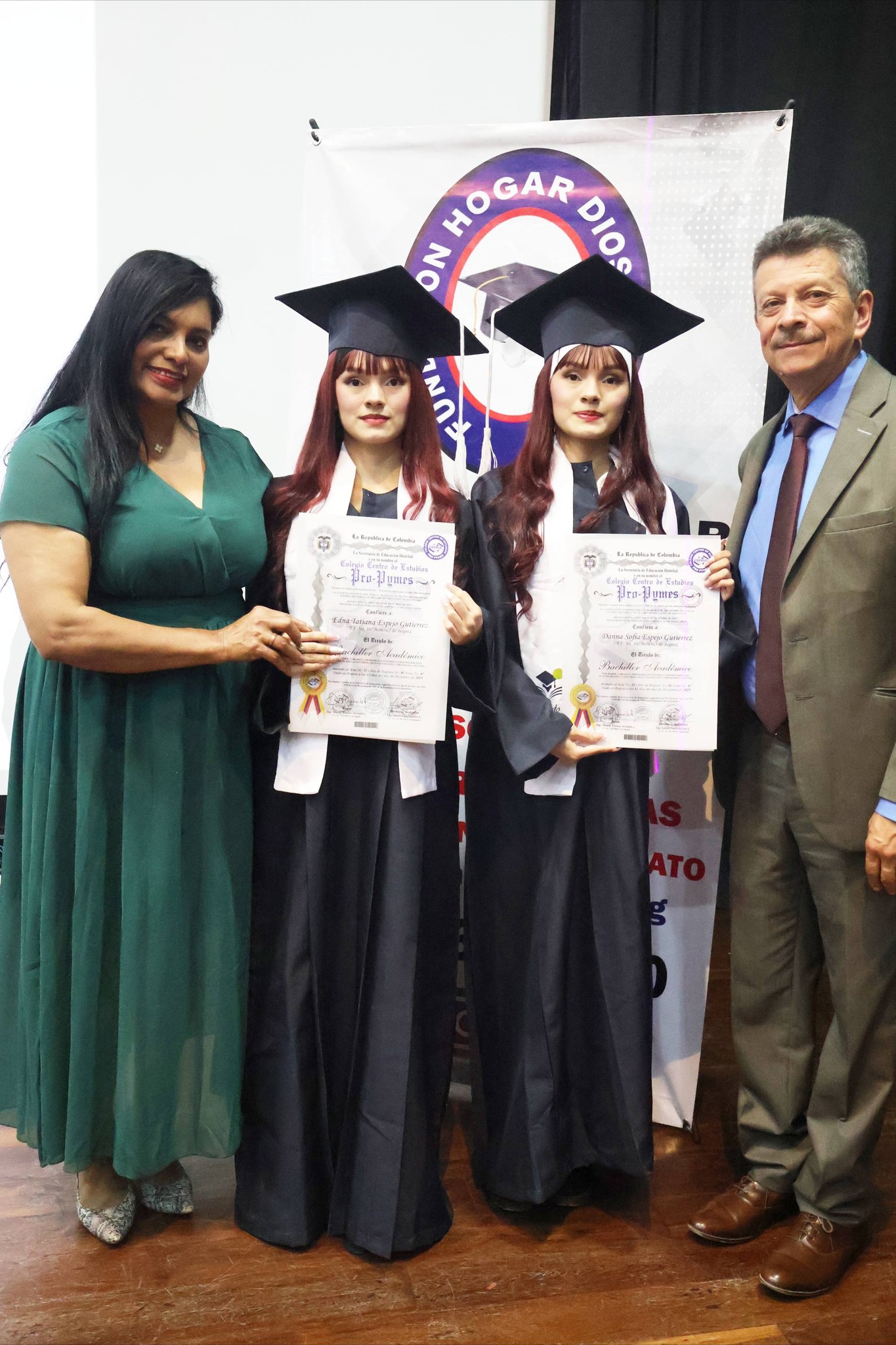 Graduandas de validaci&oacute;n de bachillerato en HDEA