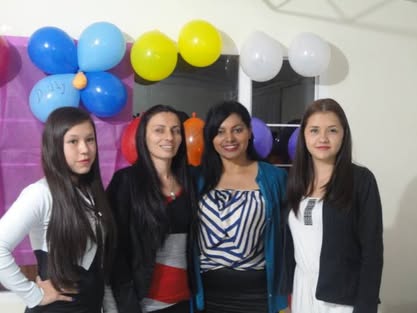 Grupo de estudiantes de la Fundación HDEA